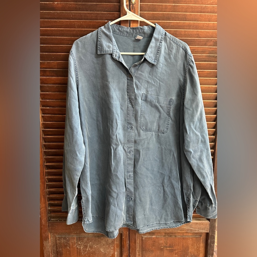 Old Navy Long Sleeve Blue Button-Up